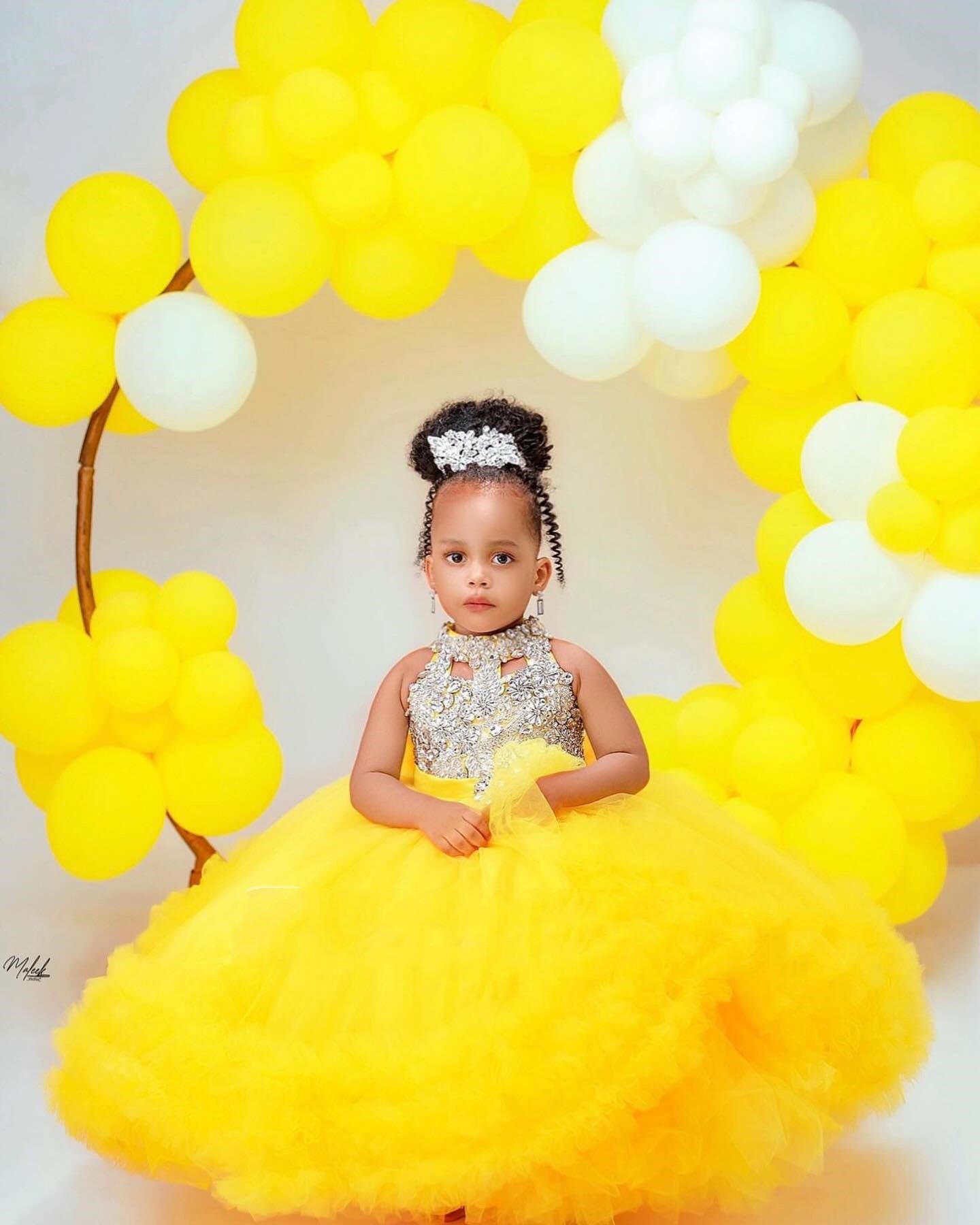 Gorgeous Yellow Flower Girl Dr - огляд і ціна Baby Clothing Embroidery